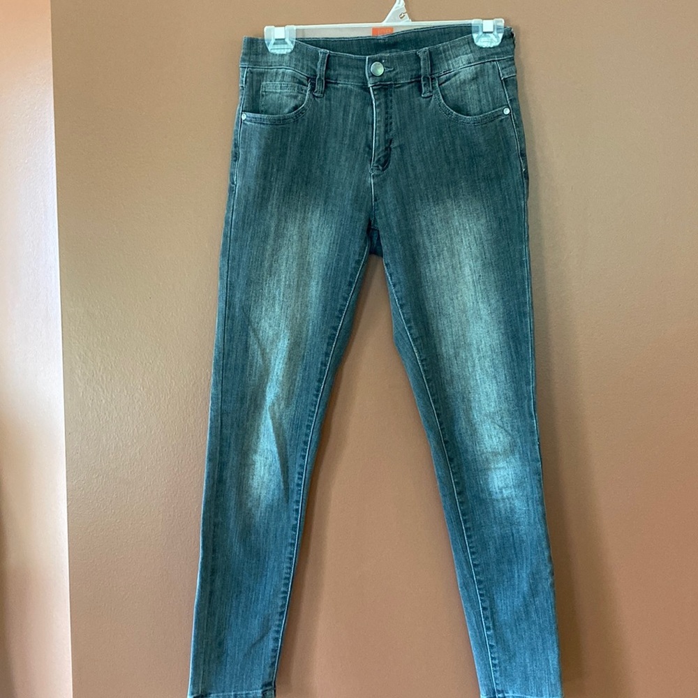 Lole ladies jeans in faded gray in size 26.